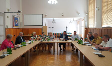 W dniu dzisiejszym w Starostwie Powiatowym przy ul. Prusa 5 odbyło się posiedzenie Komisji Bezpieczeństwa i Porządku