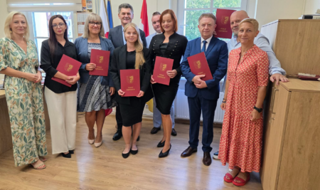 🎓 Kolejni nauczyciele z Powiatu Ząbkowickiego uzyskali stopień nauczyciela mianowanego!