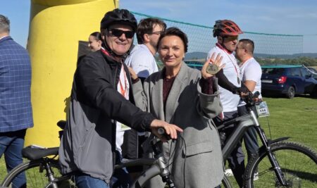 🚴‍♀️🎉 Kilka kadrów z wręczenia medali i rodzinnej zabawy 🎉🚴‍♂️